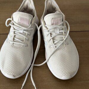 adidas Cloudfoam QT Flex White Aero Pink Sneakers Size 8 NWOB